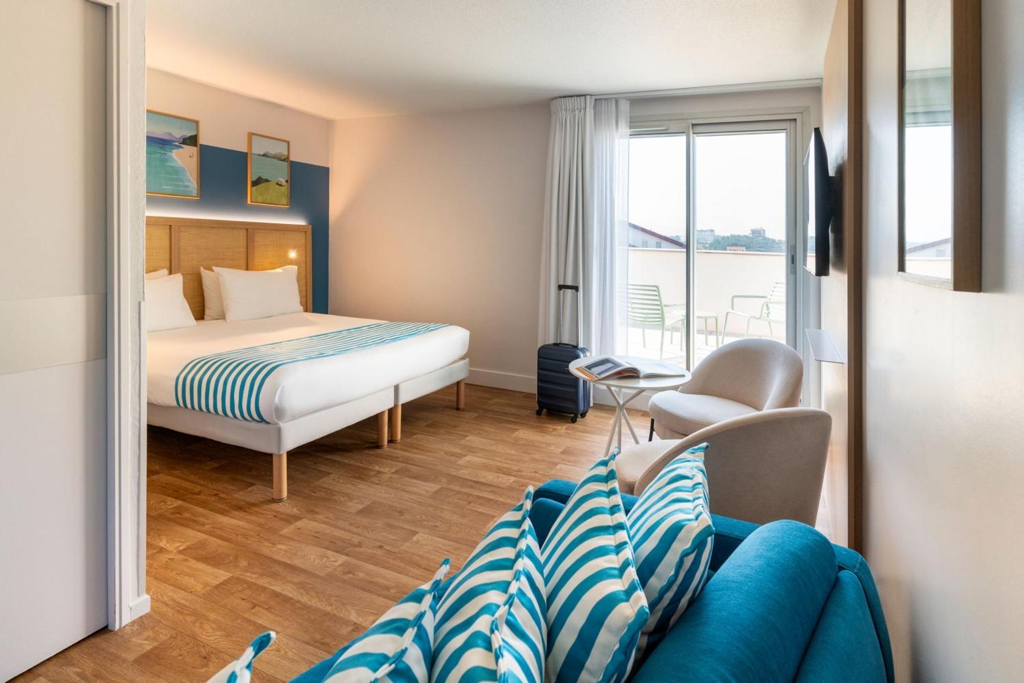 Ibis Styles Biarritz Plage Exterior photo